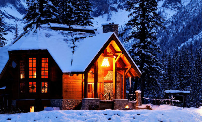 Should you buy a house during the holiday season?