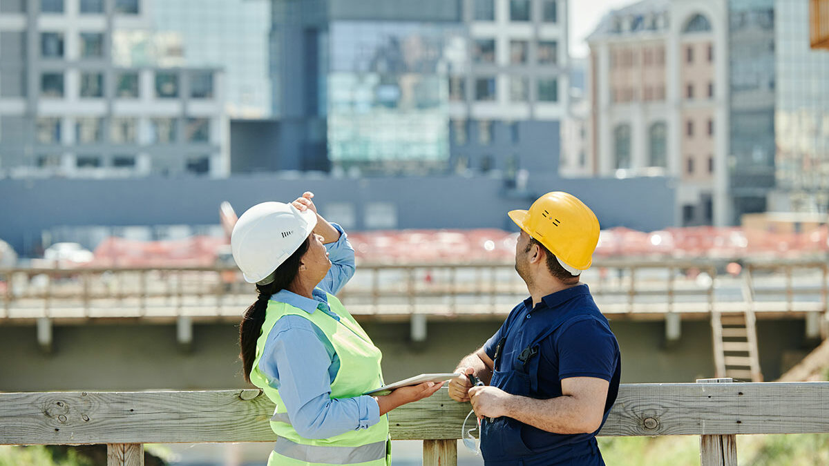 How to choose a commercial builder?
